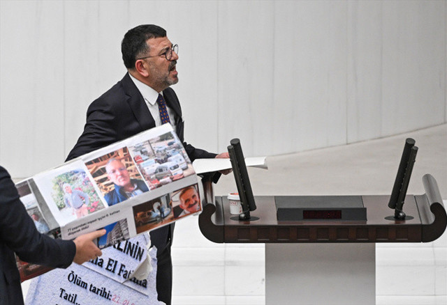 En düşük emekli aylığı düzenlemesi TBMM'de kabul edildi Genel Kurul'da arbede yaşandı - Resim: 1