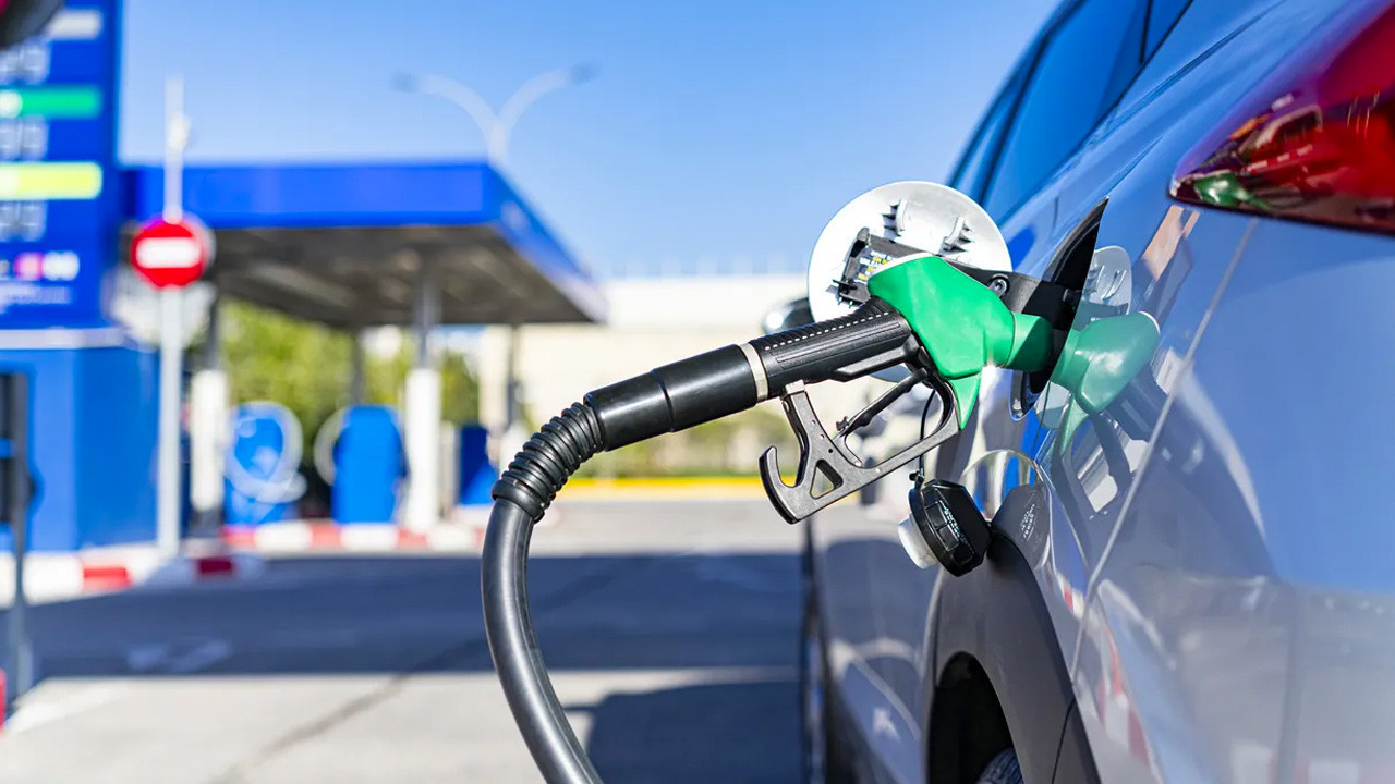 Motorine zam kesinleşti bu gece geliyor işte yeni güncel akaryakıt fiyatları