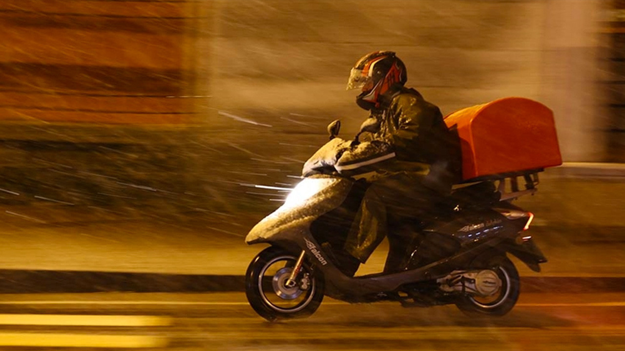 Motosiklet ve skuterlerin bugün trafiğe çıkması yasaklandı