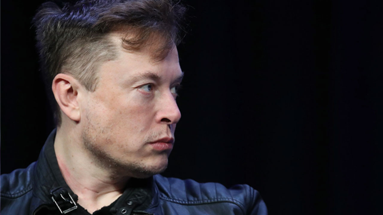 Musk: Grok’un müstehcen içerik ürettiğinden haberim yok