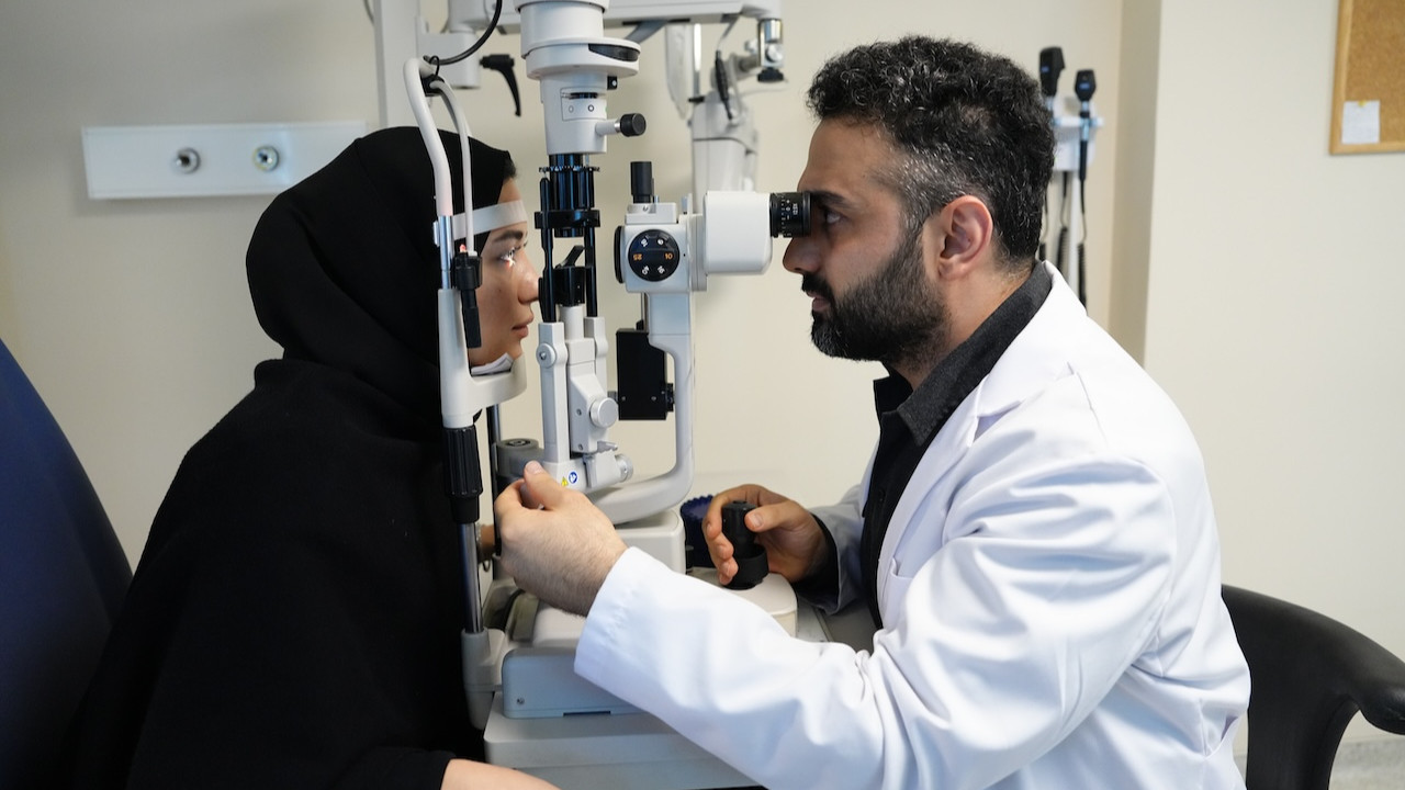 Yanlış aydınlatma göz sağlığını tehdit ediyor! Uzmanından göz sağlığı için ideal aydınlatma rehberi