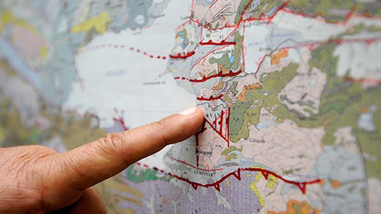 Dunya Genelindeki En Buyuk Depremler Yuzbinler Hayatini Kaybetti