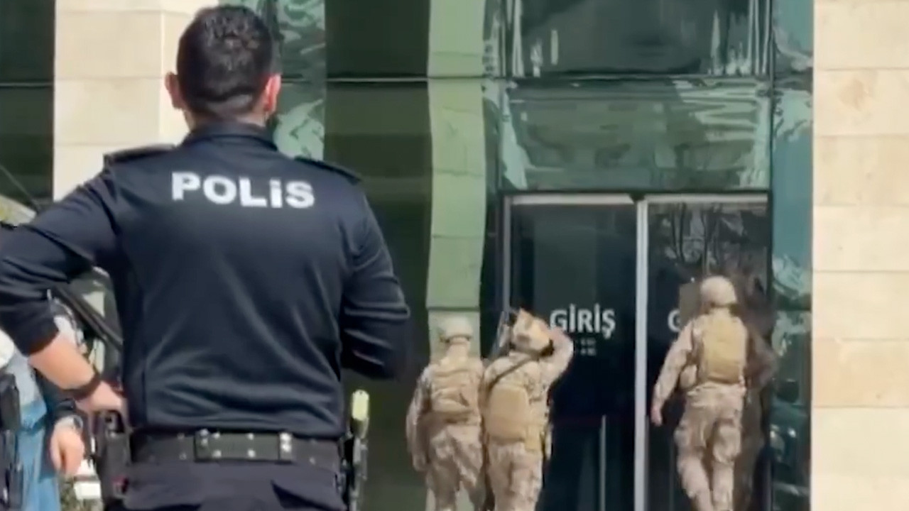 Antalya’da Kepez Kaymakamlığı’nda silah sesleri!