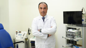 Çocuklarda orta kulakta sıvı birikmesi işitme kaybına yol açabilir! Belirti vermiyor, işitme kaybına kadar gidiyor