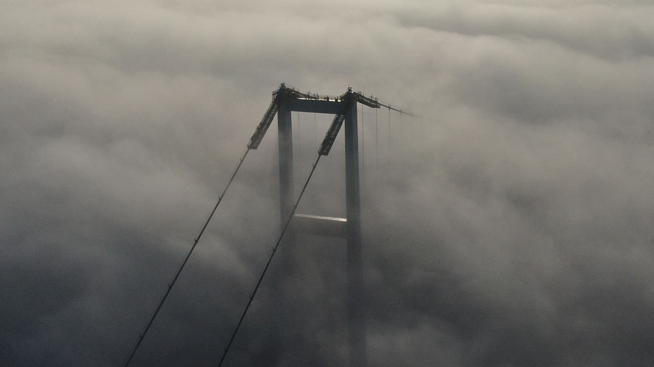 İstanbul bayramın ikinci gününe sisle uyandı