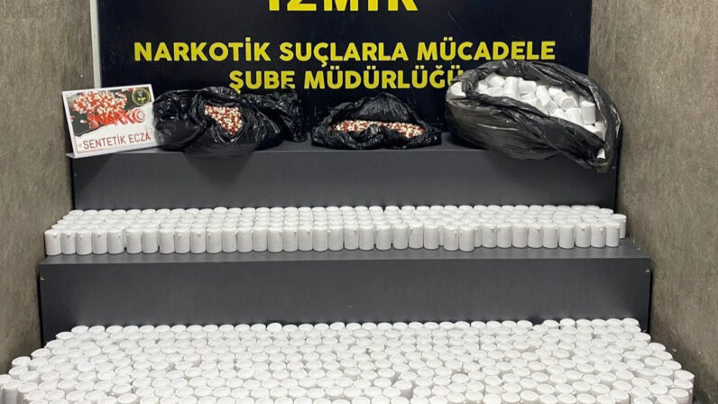İzmir’de operasyon: 84 bin uyuşturucu hap bulundu
