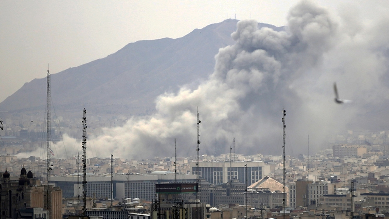 İran’ın güneyinde bir çimento fabrikası ABD-İsrail’in saldırısının hedefi oldu
